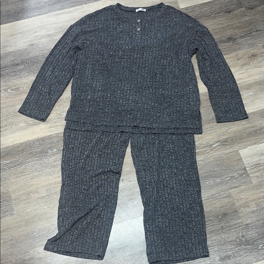 Pajama Set Sz LG Women’s Long Sleeve & Pants Set Ribbed Relaxed Fit Cozy Flowy